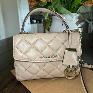 Michael Kors Leather quilted crossbody